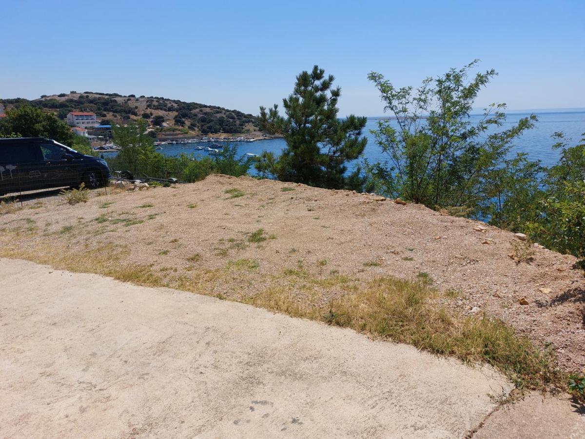 Apartmani Denis Stara Baška Exterior foto