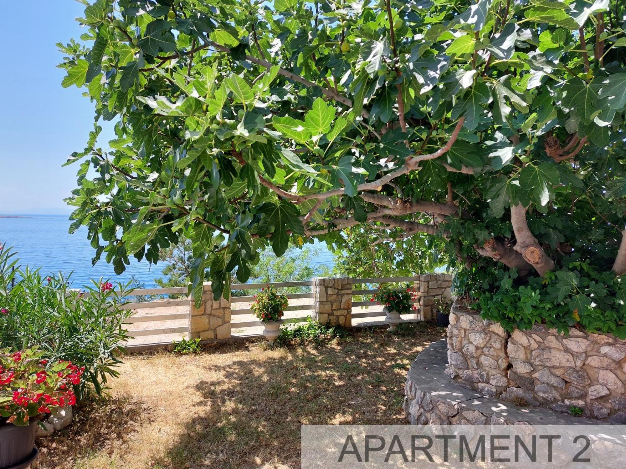 Apartmani Denis Stara Baška Exterior foto